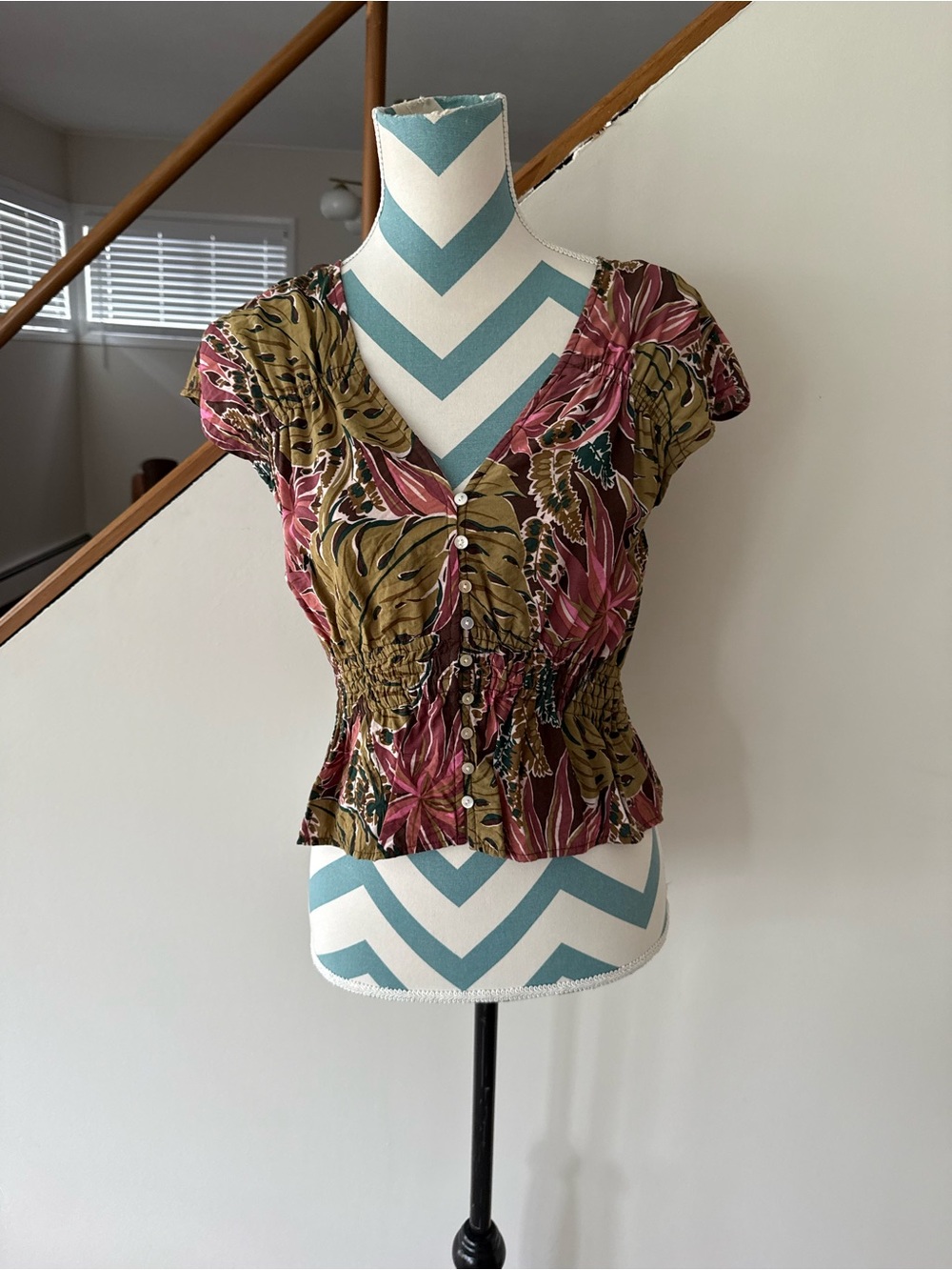Madewell Floral Button-Front V-Neck Top in Olive Green and Mauve